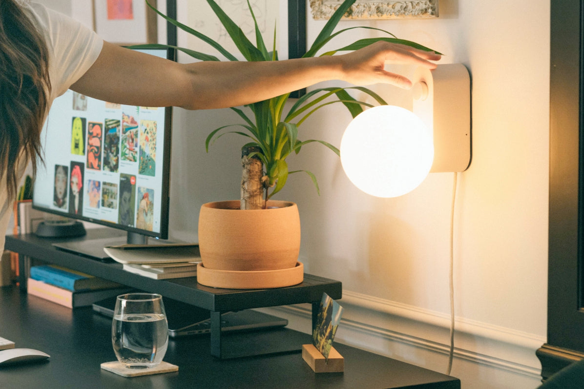 Alumina Lamp in lifestyle shot